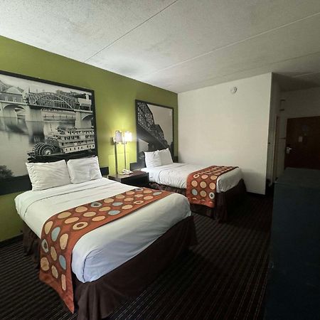 Rodeway Inn Chattanooga Bagian luar foto