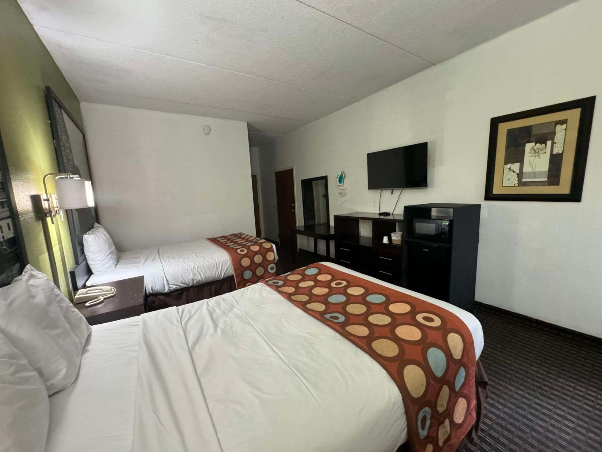 Rodeway Inn Chattanooga Bagian luar foto